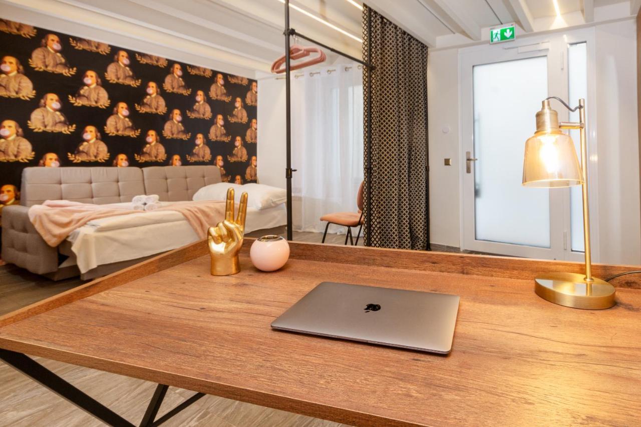 Apartmán Zentral - Netflix - 2 Stoecke - Arbeitsplatz Vídeň Exteriér fotografie